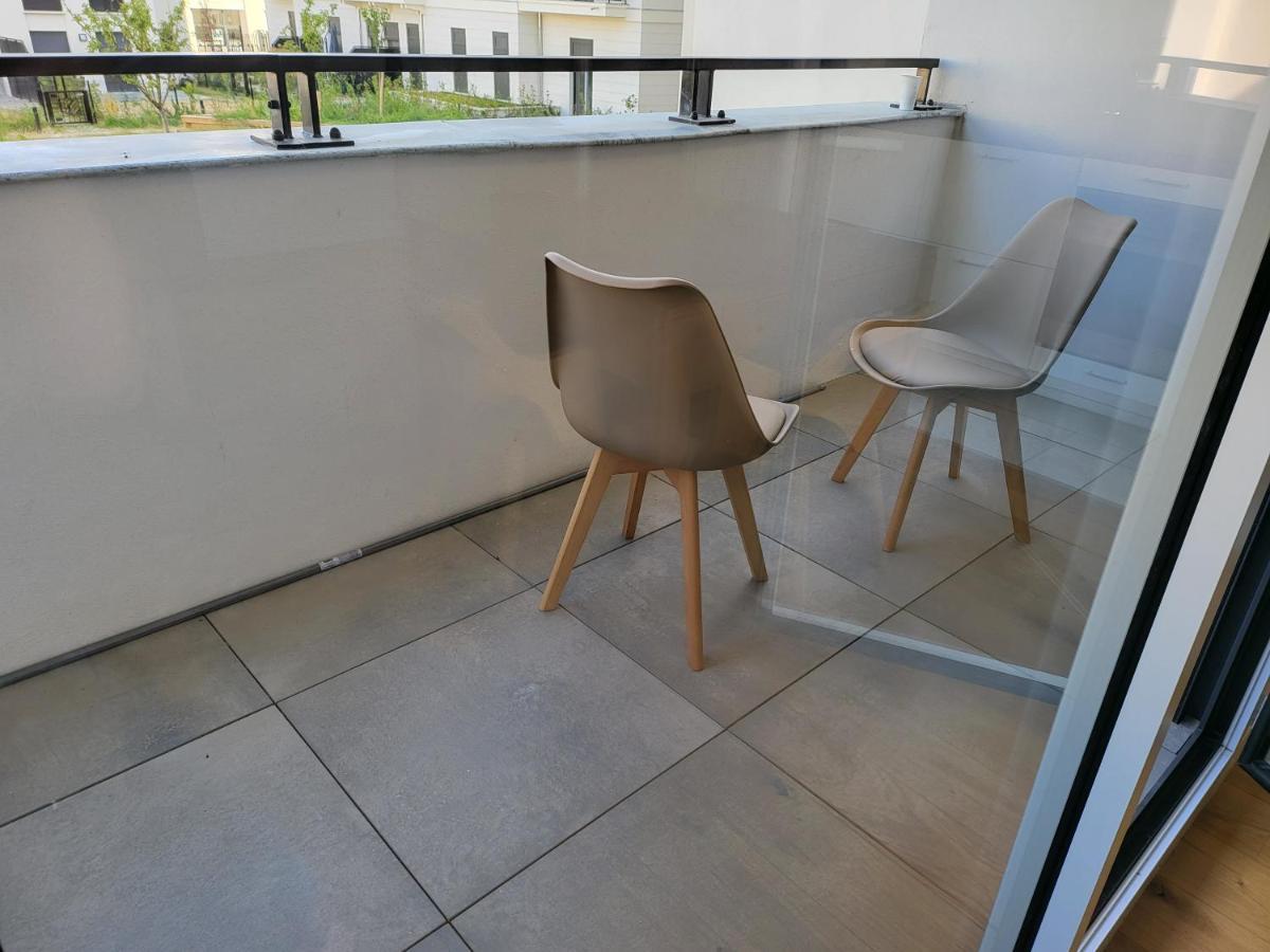 Superbe Appartement A 3Min A Pieds De La Gare Шессі Екстер'єр фото
