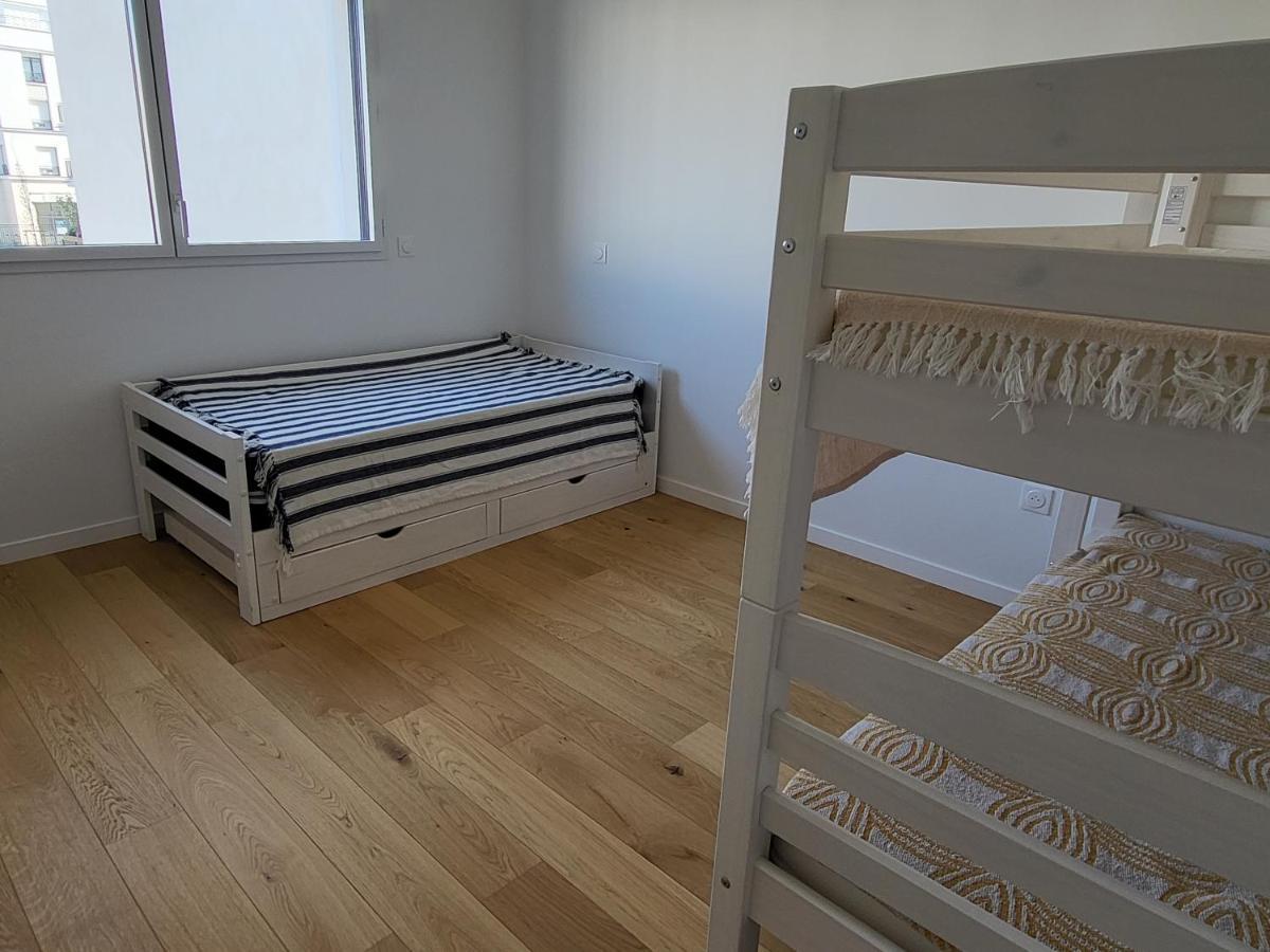 Superbe Appartement A 3Min A Pieds De La Gare Шессі Екстер'єр фото